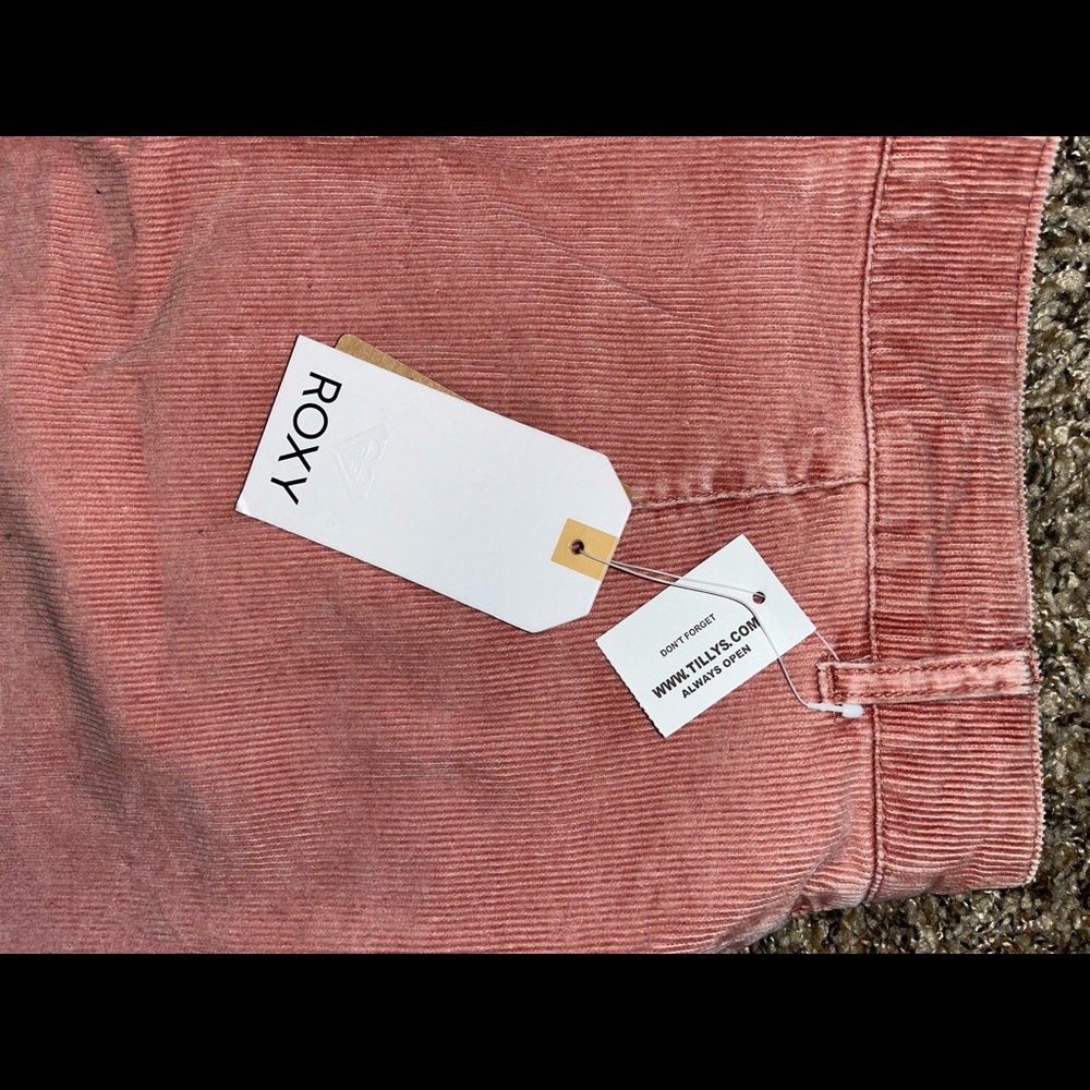 Roxy pink corduroy skirt. - Picture 2 of 4